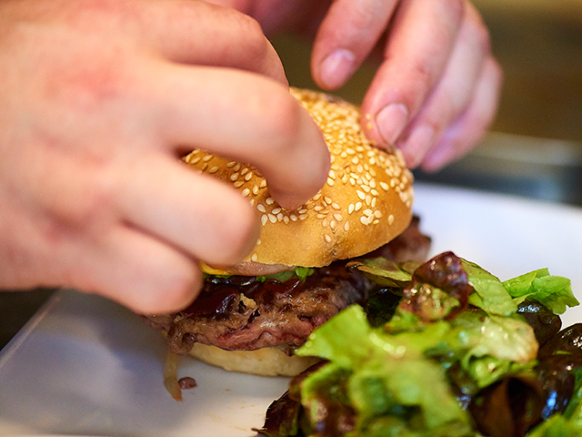 Le Petit Monde, notre hamburger