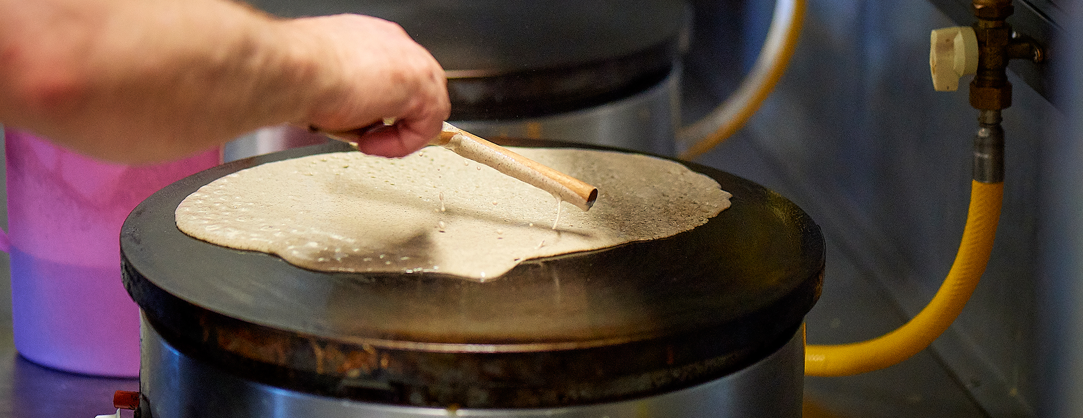 Le Petit Monde, creperie, Fontaine-Daniel, en Mayenne